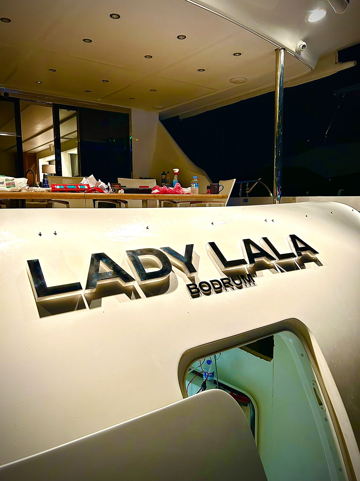 Lady Lala Alanya - Tekne Krom Yazı